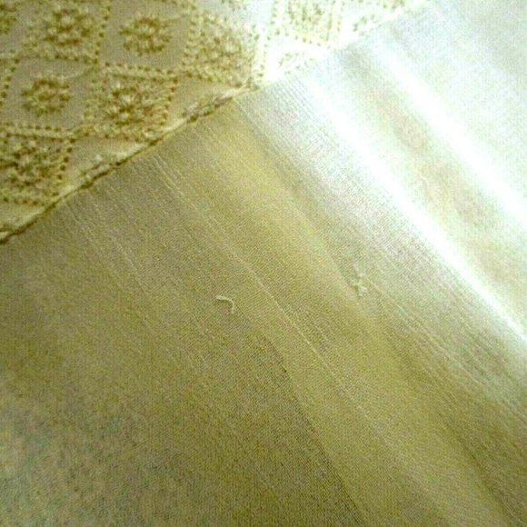 Chico's Asymmetric Tunic Blouse sz Small Creamy Yellow Embroidered Chiffon - Picture 11 of 11